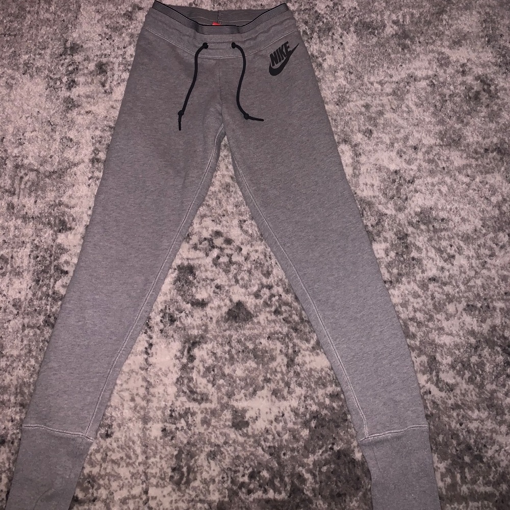 Nike sweatpants-leggings